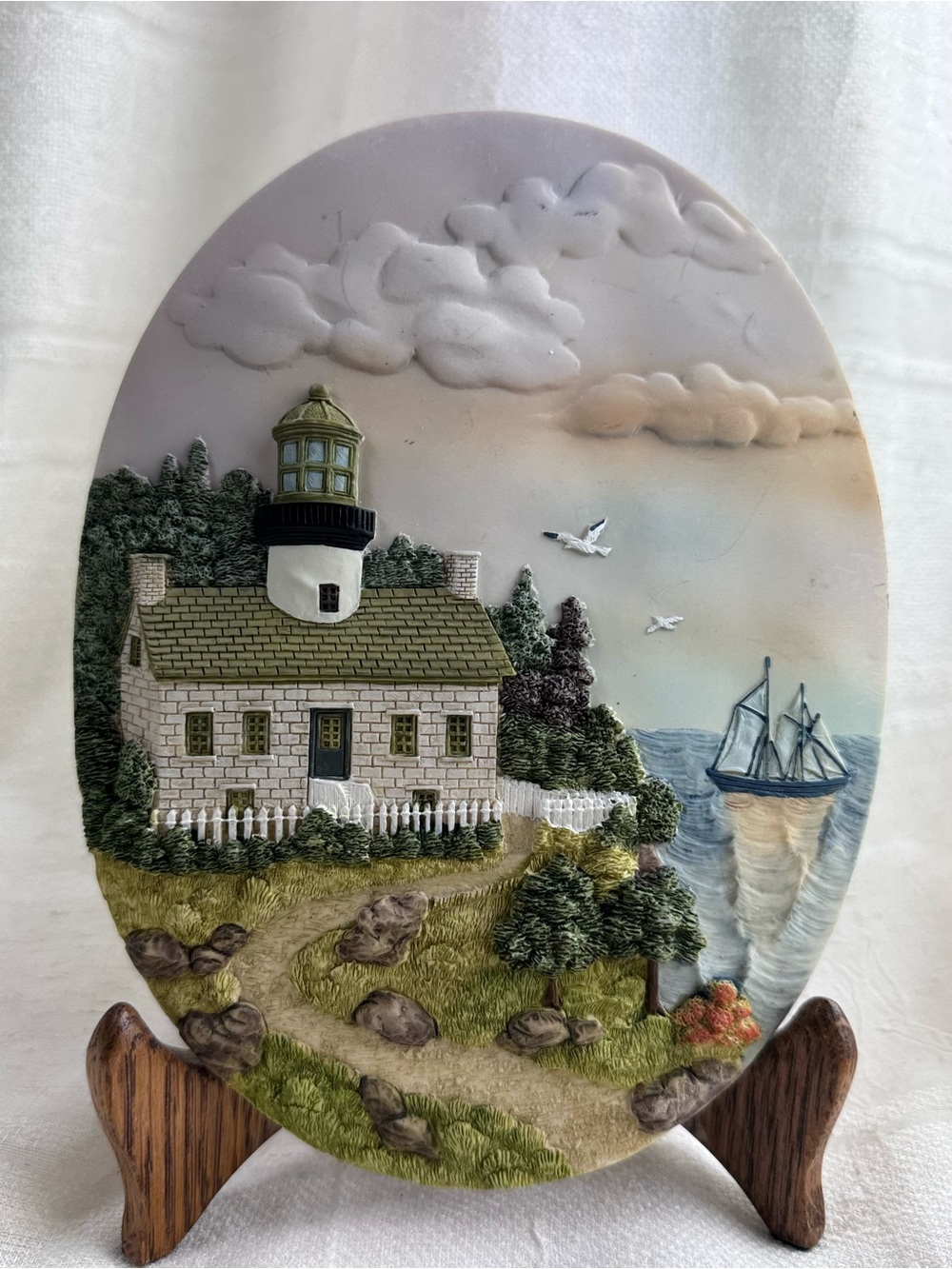 3D Ceramic Old Point CA.  Lighthouse Oval Wall Plaque Picture Decor